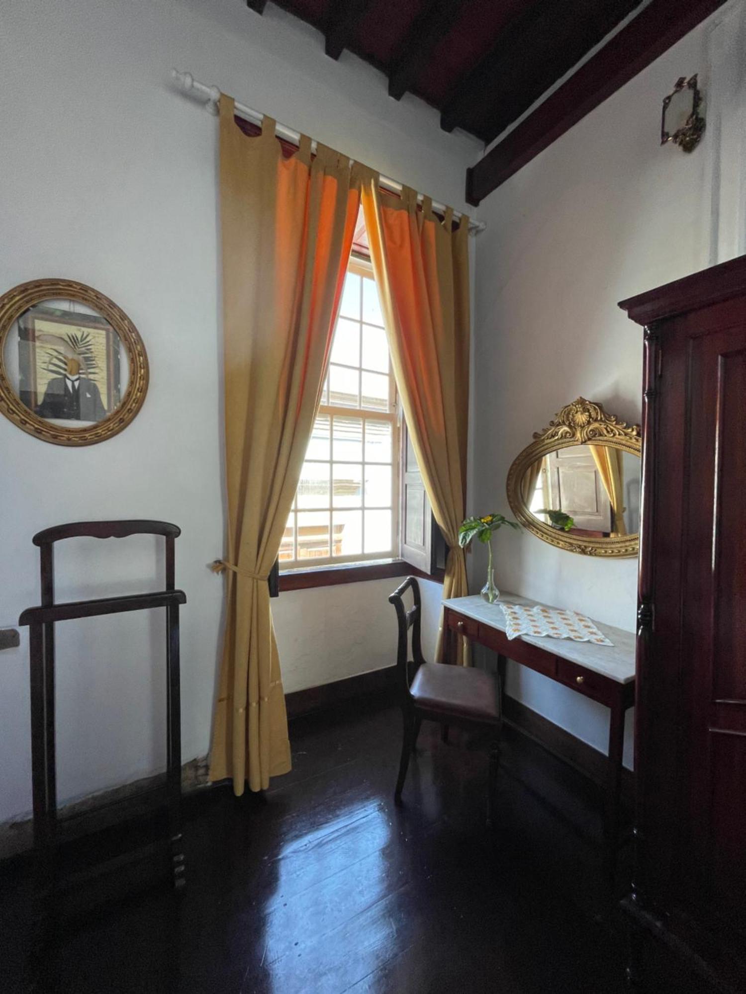Casa De Guia Holiday home